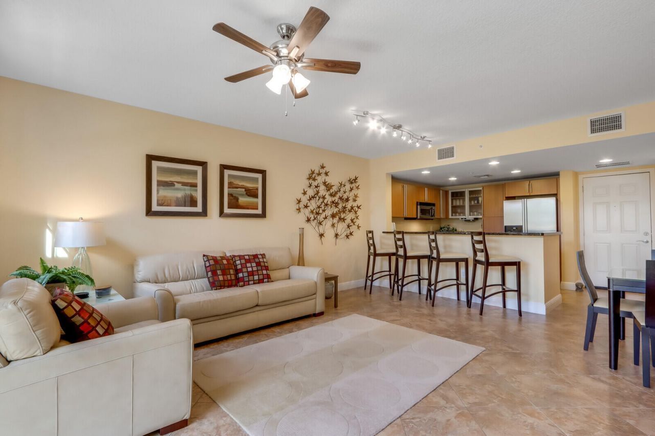 610 Clematis Street, Unit Apt 217, West Palm Beach, FL 33401 Photo