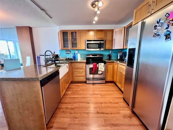 600 NE 36th Street, Unit 309, Miami, FL 33137