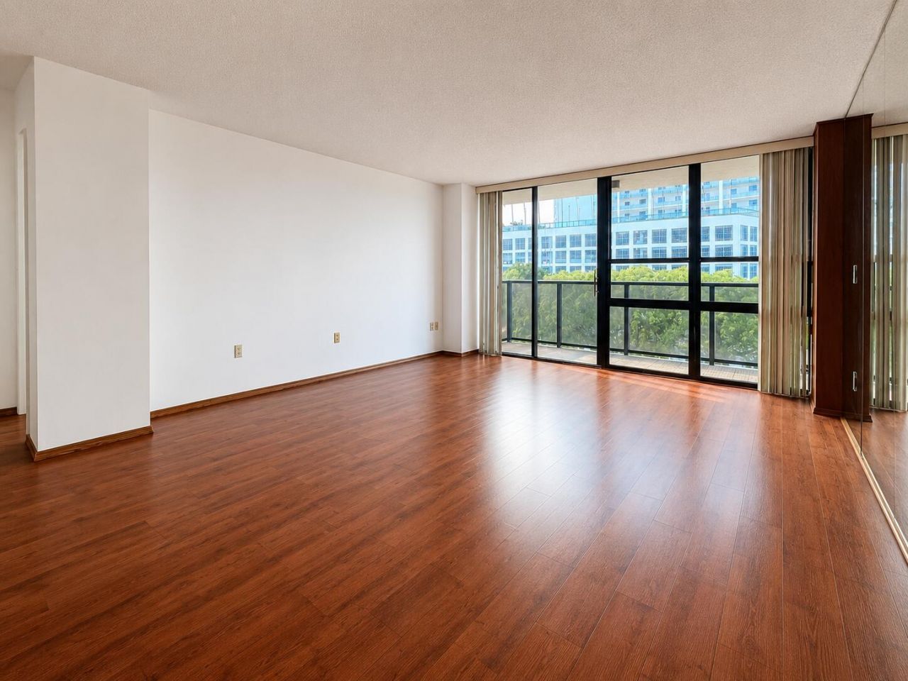 600 NE 36th Street, Unit 309, Miami, FL 33137 Photo