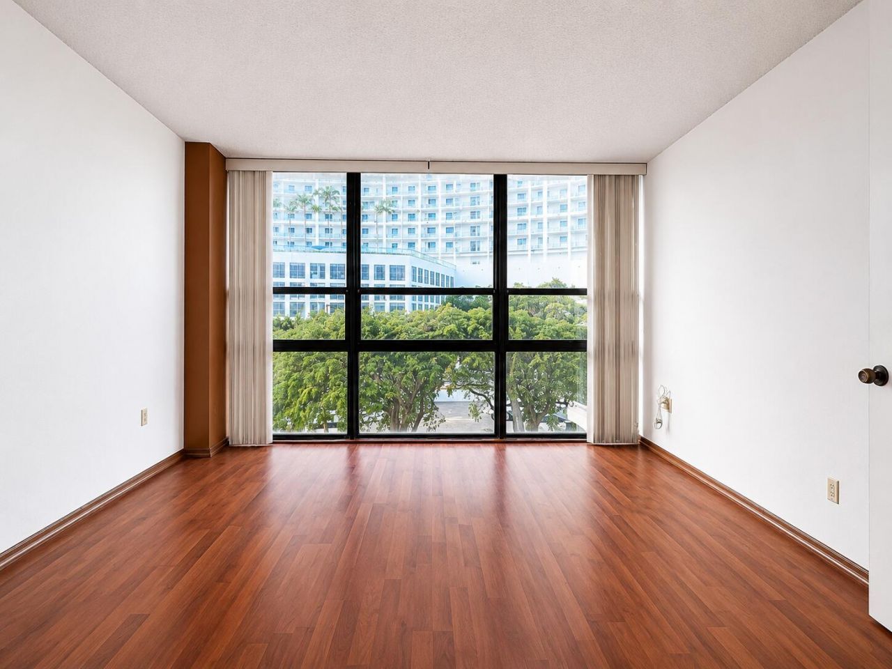 600 NE 36th Street, Unit 309, Miami, FL 33137 Photo