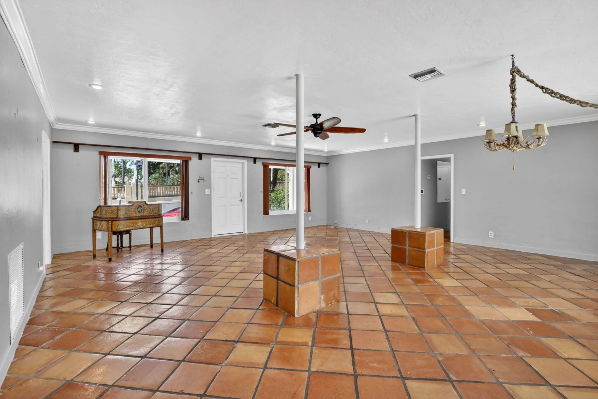 742 Hollywood Boulevard, Hollywood, FL 33019 Photo