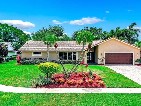 20764 Sorolla Terrace, Boca Raton, FL 33433