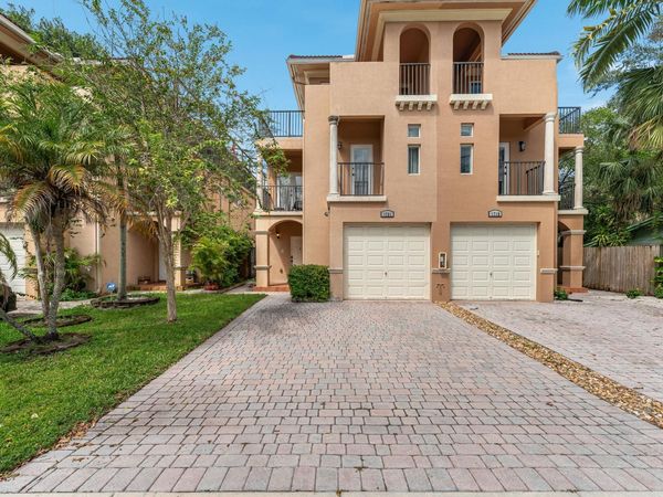 1721 SW 23rd Street, Unit 1721, Fort Lauderdale, FL 33315