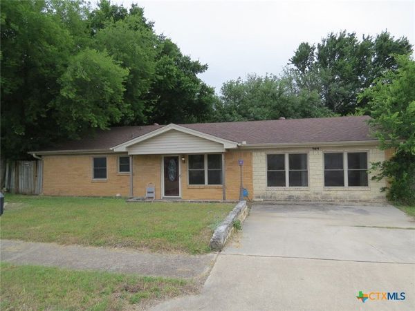 924 Holly Street , Copperas Cove, TX 76522