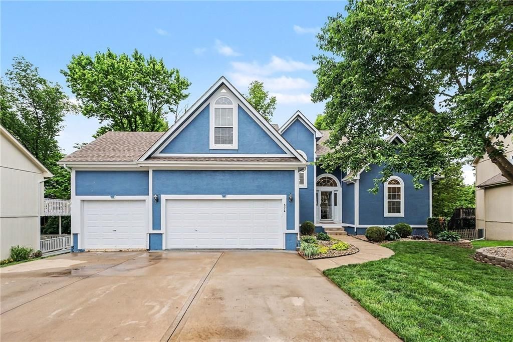 524 NE Garnet Lane, Lees Summit, MO 64064 Main Photo