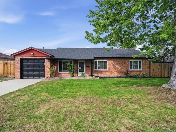880 Tucson Street , Aurora, CO 80011