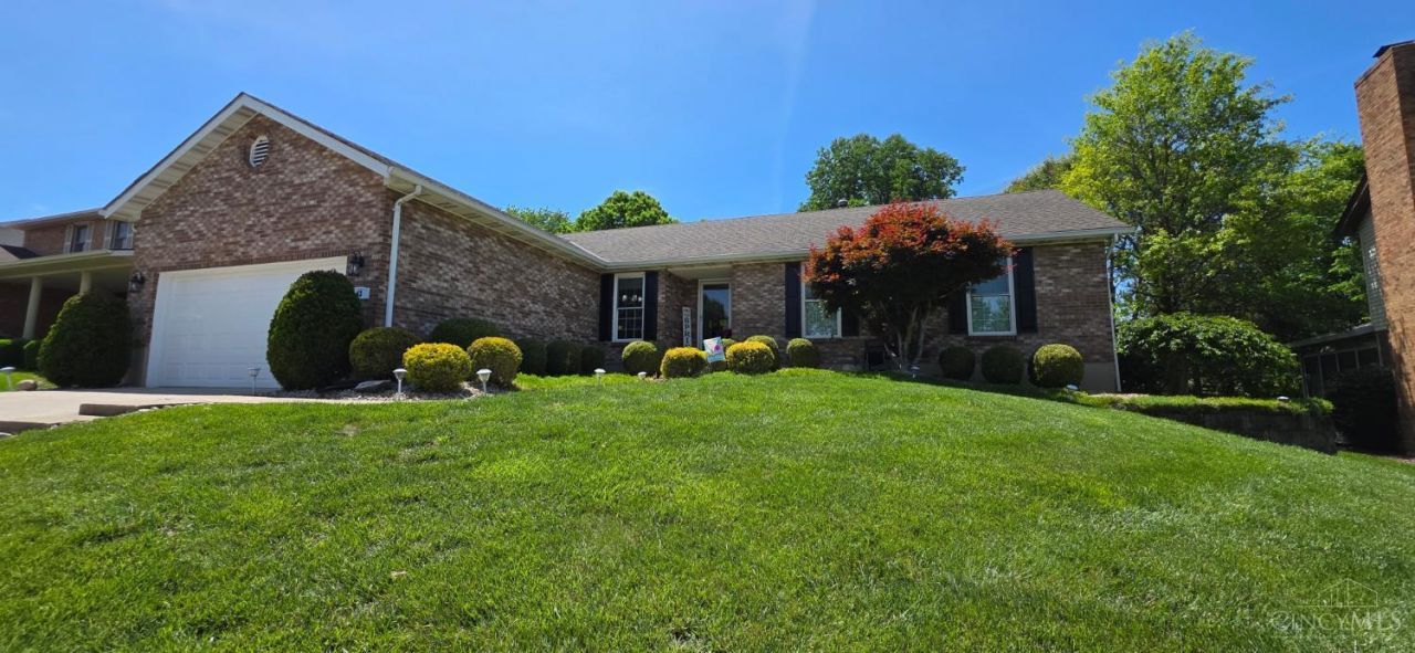 13 Carousel Circle, Fairfield, OH 45014 Main Photo