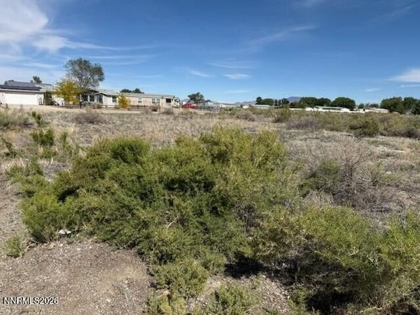 1 Pine Valley Court, Yerington, NV 89447