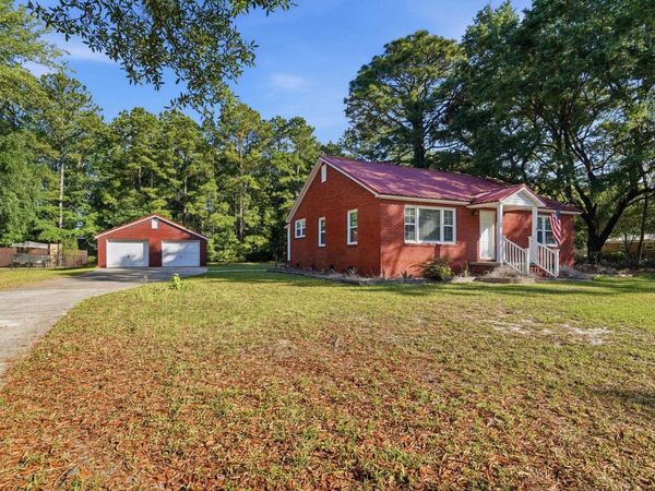 2618 Rion St., Georgetown, SC 29440