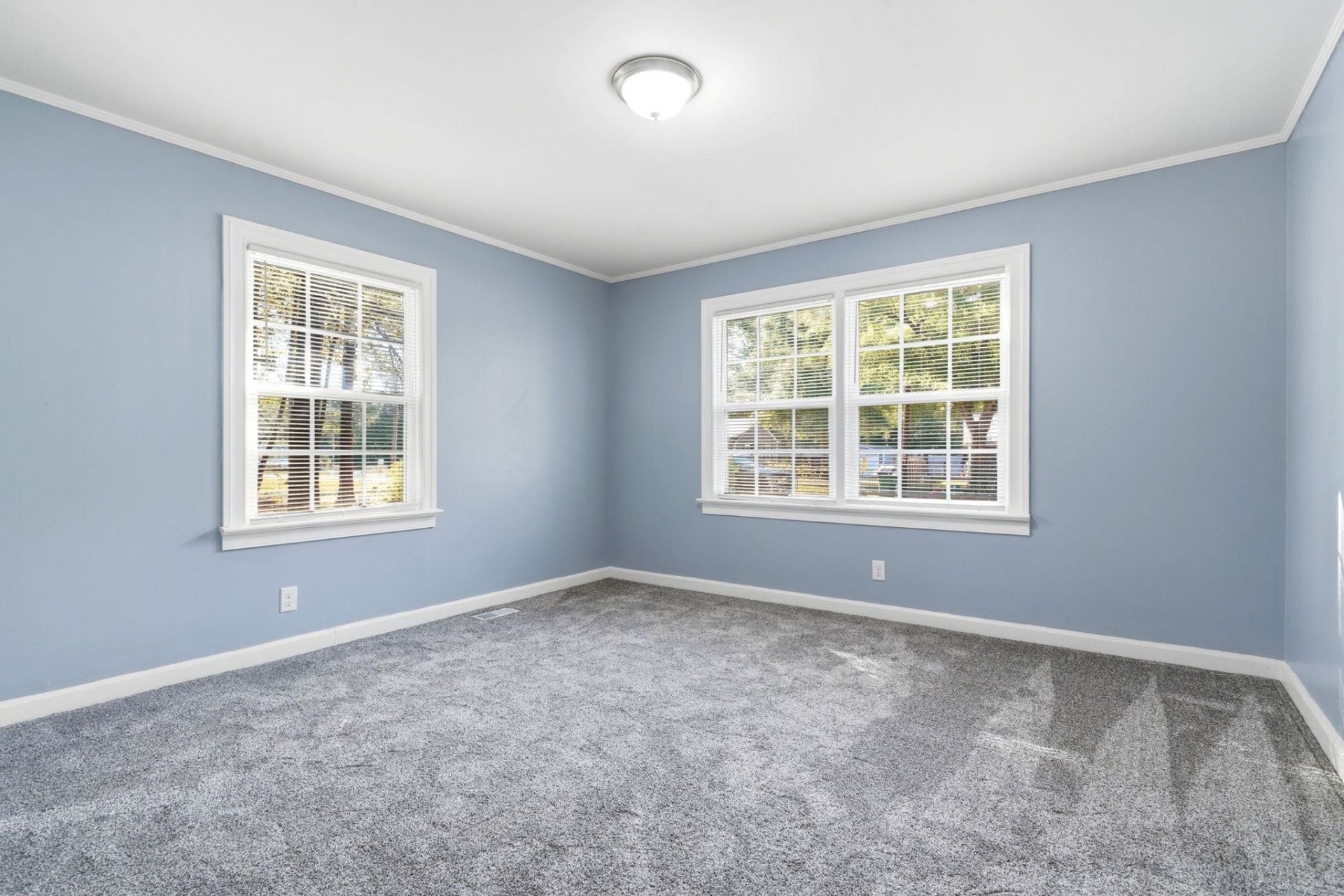 2618 Rion St. Photo 14
