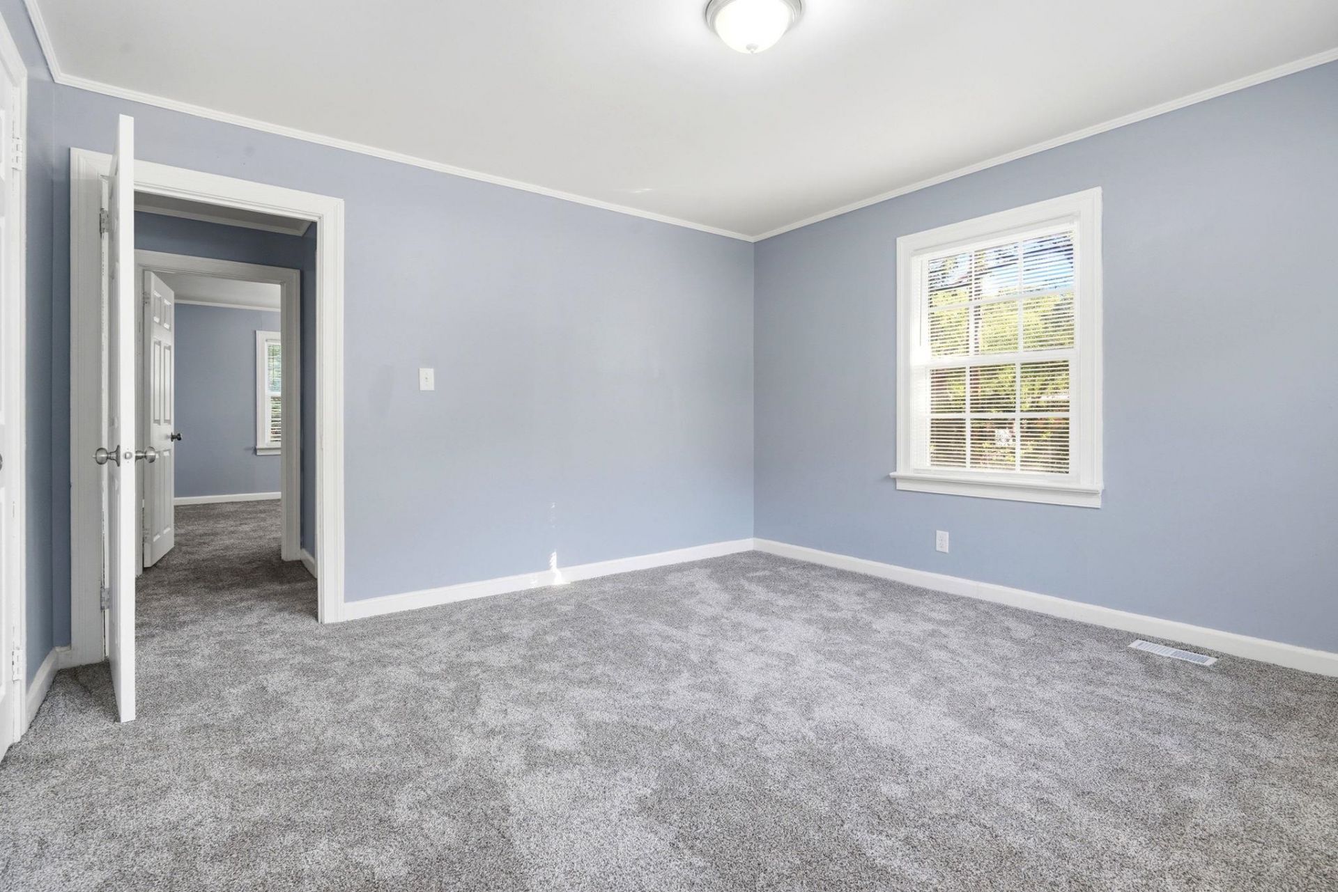 2618 Rion St. Photo 16