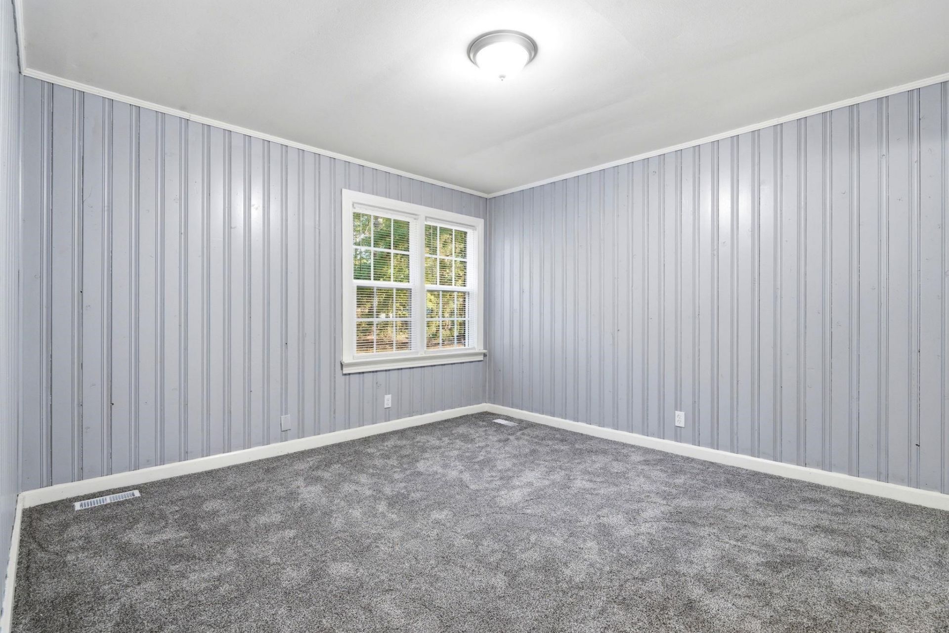 2618 Rion St. Photo 31