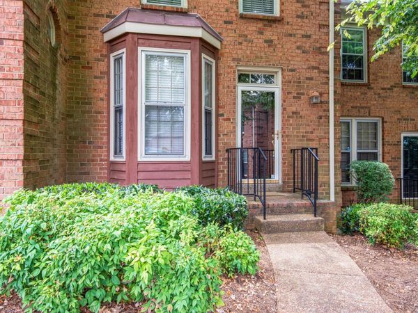 3110 West End Circle , Unit 2, Nashville, TN 37203