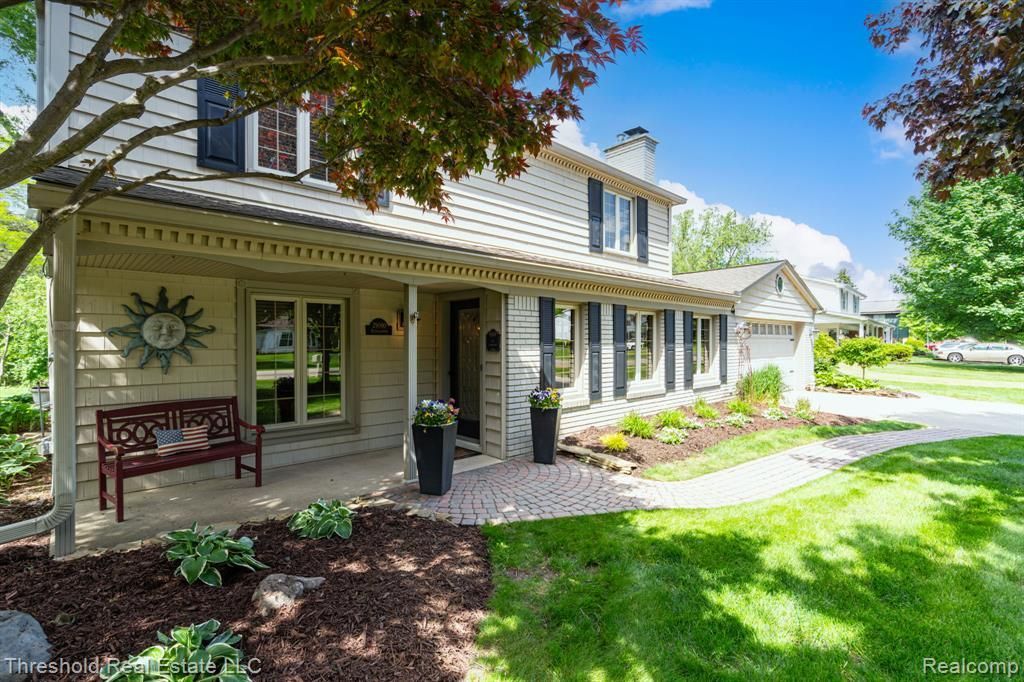 29090 Kendallwood Drive, Farmington Hills, MI 48334 Main Photo