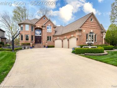 57177 Covington Drive, Washington Twp, MI 48094