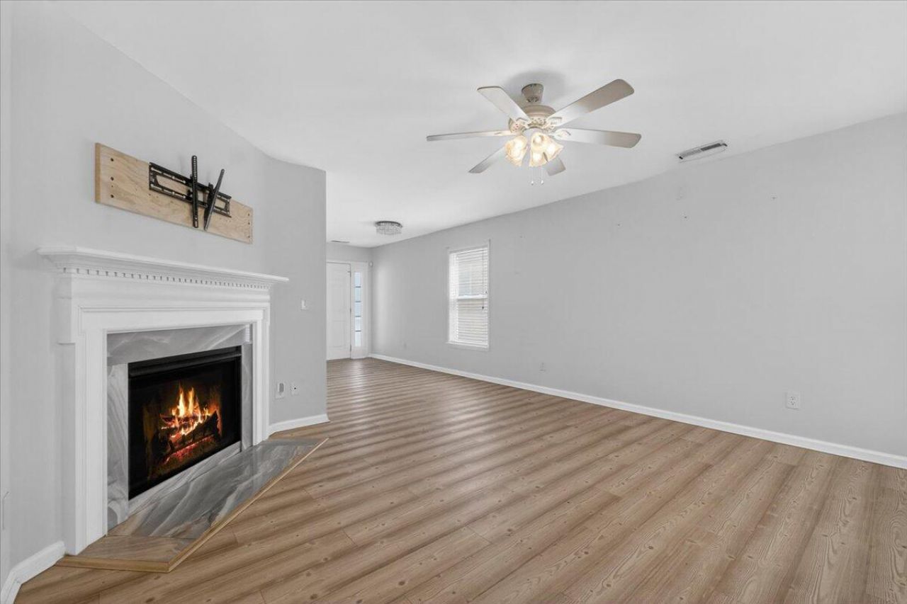333 Salkahatchie Street Photo 11