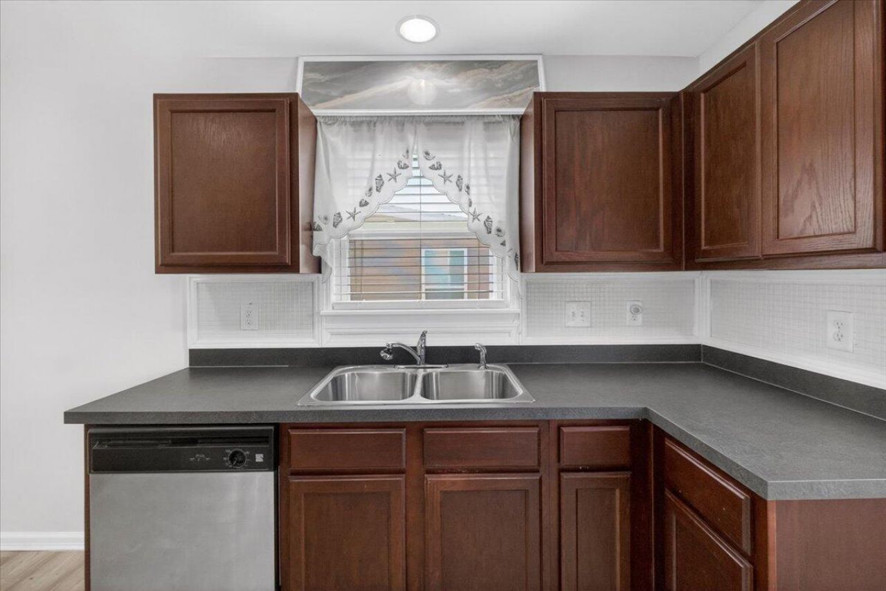 333 Salkahatchie Street Photo 19