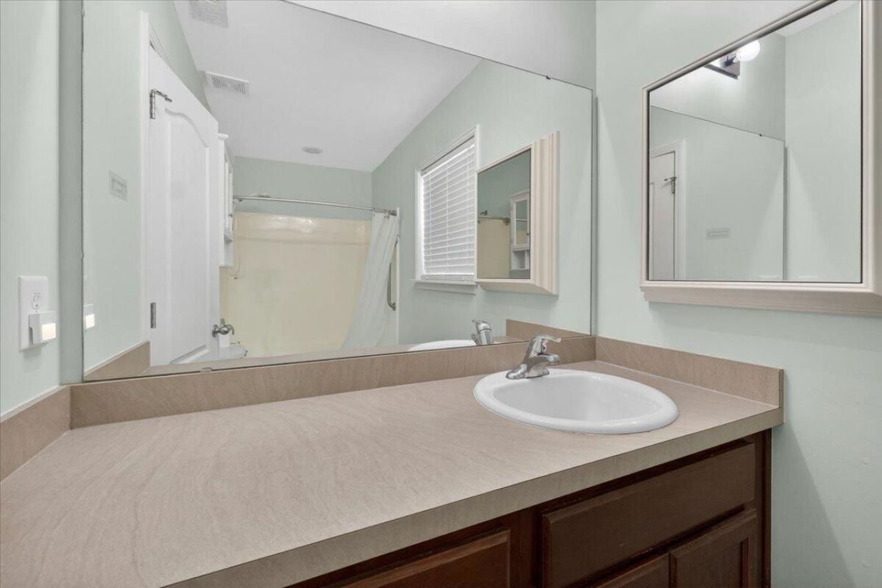 333 Salkahatchie Street Photo 28