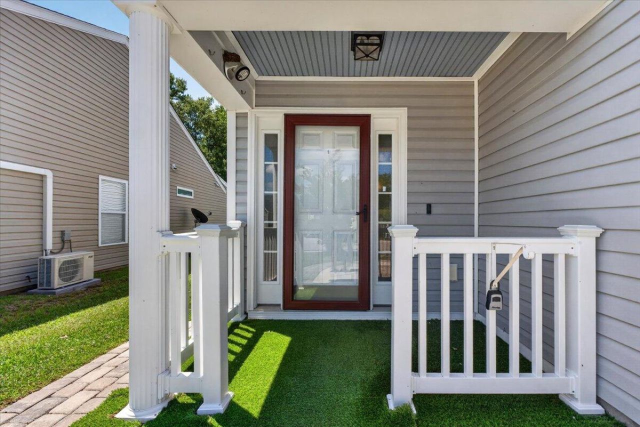 333 Salkahatchie Street Photo 5