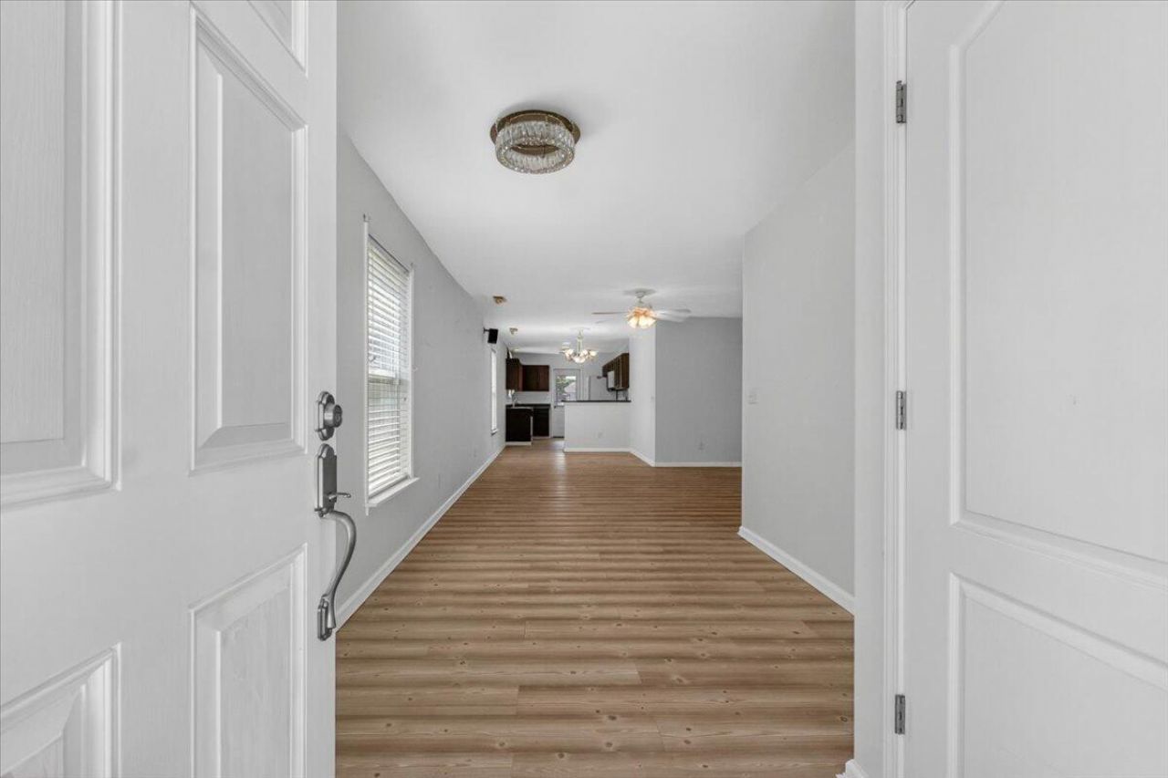 333 Salkahatchie Street Photo 6