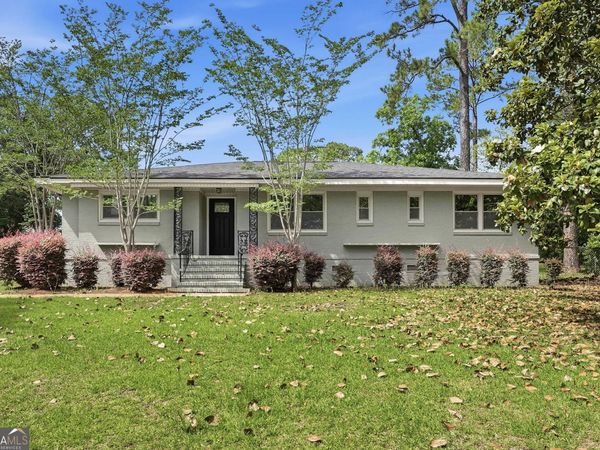 1009 Summit Drive, Albany, GA 31707
