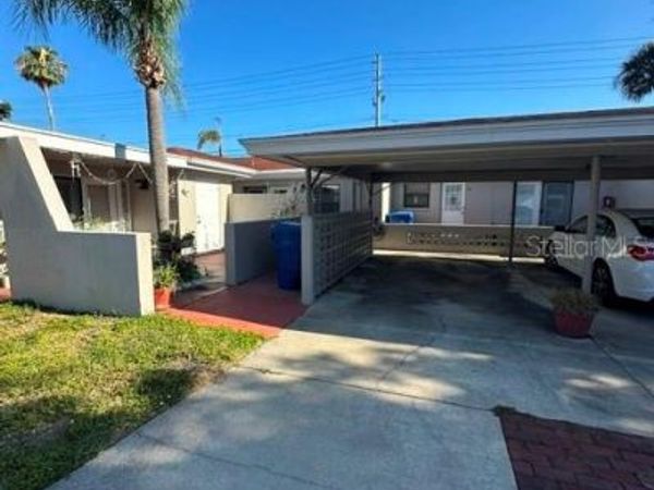 2301 W BAY DRIVE , LARGO, FL 33770