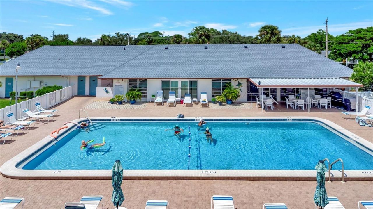 4105 35th Avenue W, Unit 3, Bradenton, FL 34205 Photo