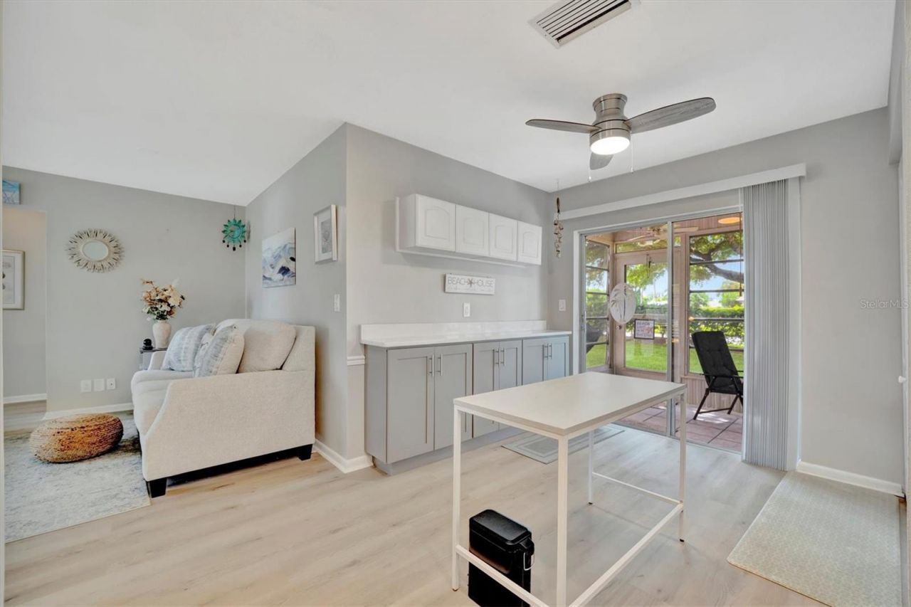 4105 35th Avenue W, Unit 3, Bradenton, FL 34205 Photo