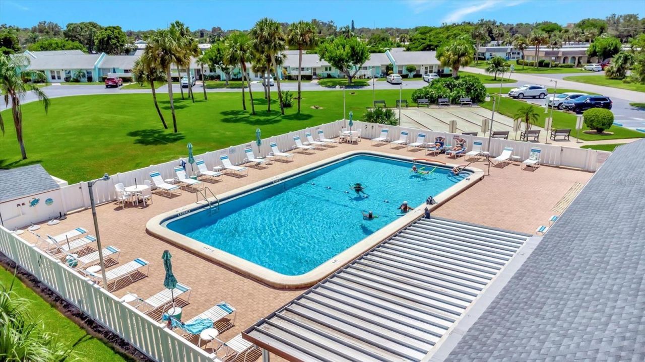 4105 35th Avenue W, Unit 3, Bradenton, FL 34205 Photo