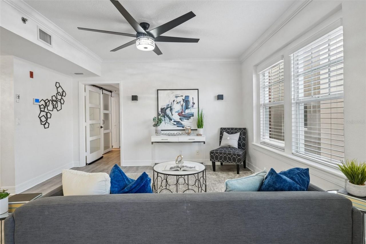 219 4th Avenue N, Unit 201, Saint Petersburg, FL 33701 Photo