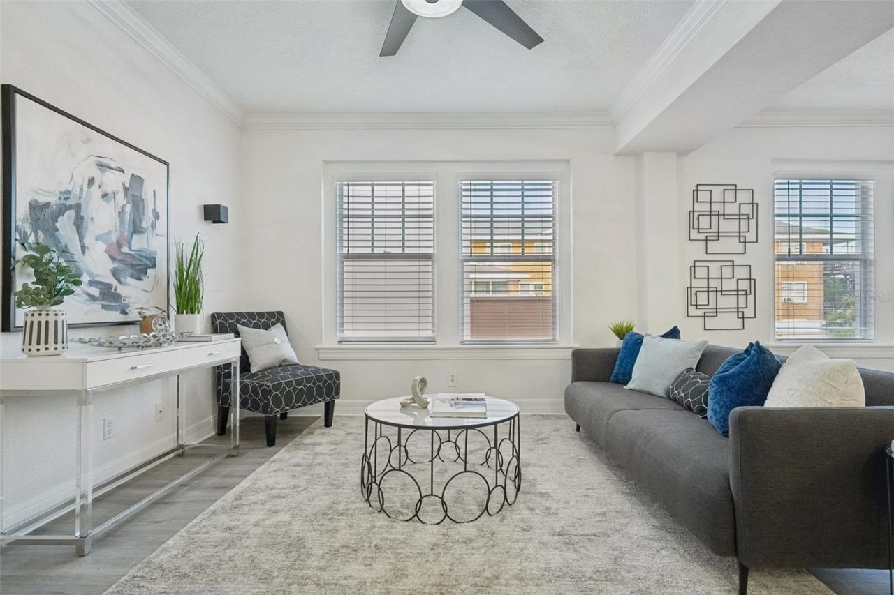 219 4th Avenue N, Unit 201, Saint Petersburg, FL 33701 Photo