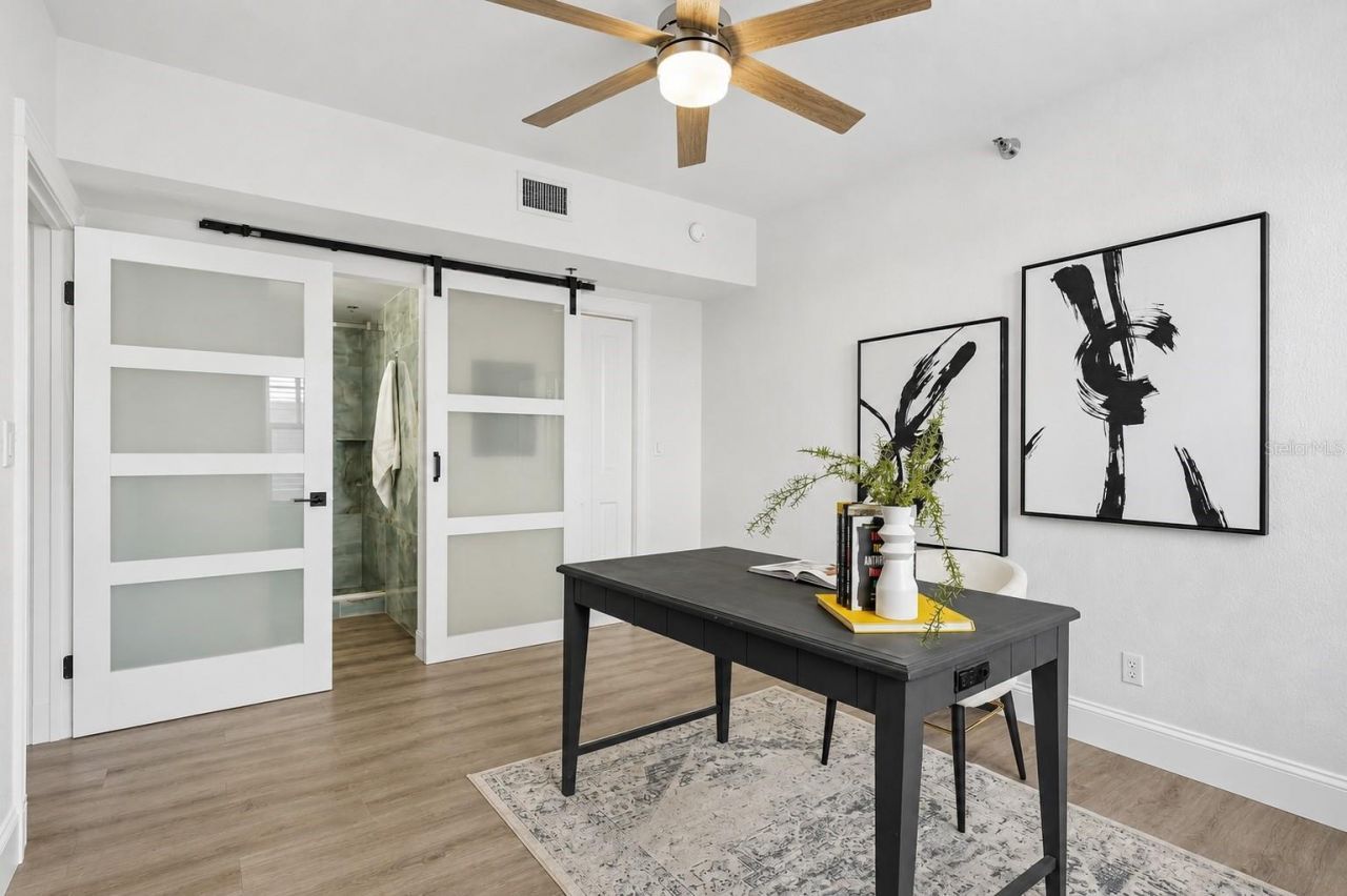 219 4th Avenue N, Unit 201, Saint Petersburg, FL 33701 Photo