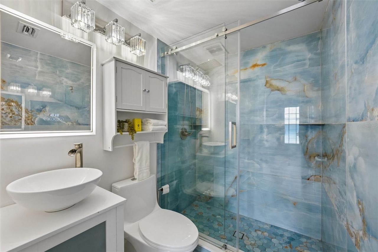219 4th Avenue N, Unit 201, Saint Petersburg, FL 33701 Photo