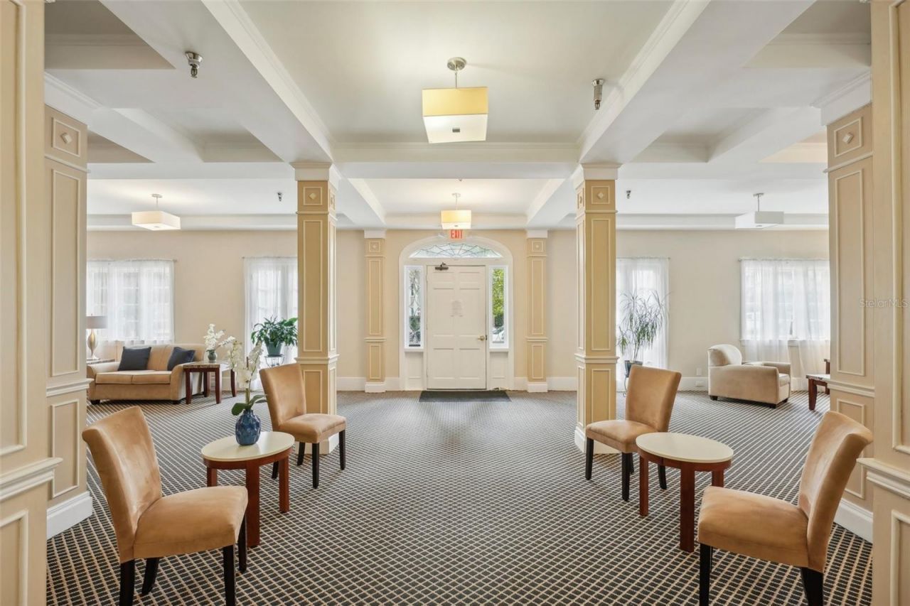 219 4th Avenue N, Unit 201, Saint Petersburg, FL 33701 Photo