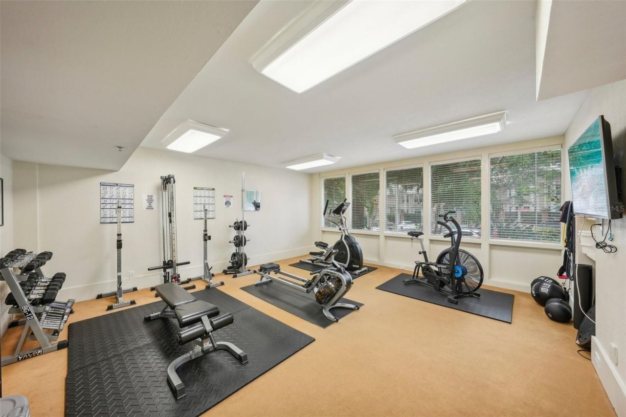 219 4th Avenue N, Unit 201, Saint Petersburg, FL 33701 Photo