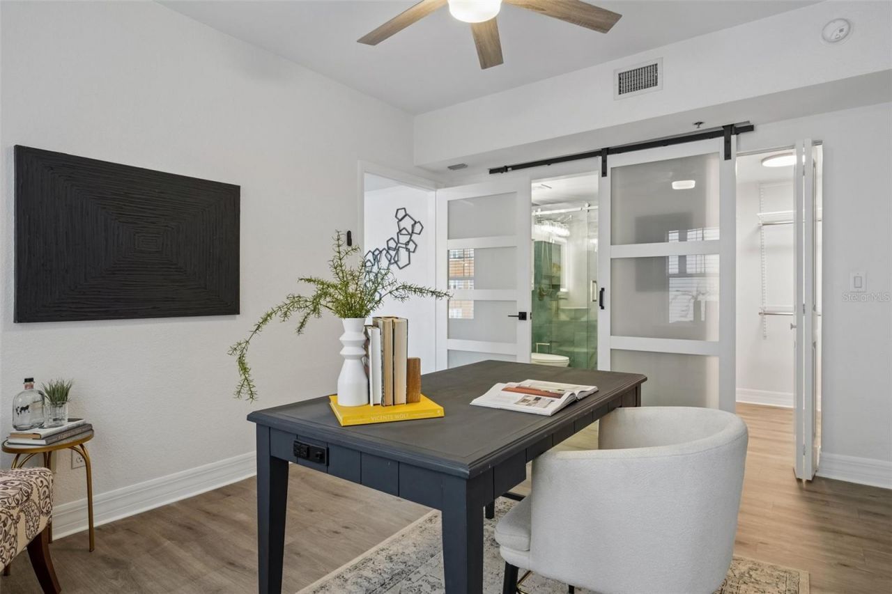 219 4th Avenue N, Unit 201, Saint Petersburg, FL 33701 Photo