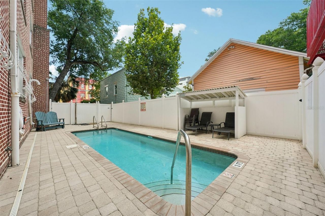 219 4th Avenue N, Unit 201, Saint Petersburg, FL 33701 Photo