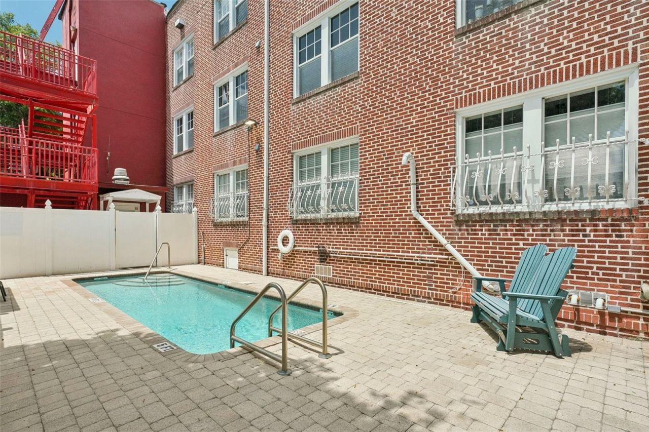 219 4th Avenue N, Unit 201, Saint Petersburg, FL 33701 Photo