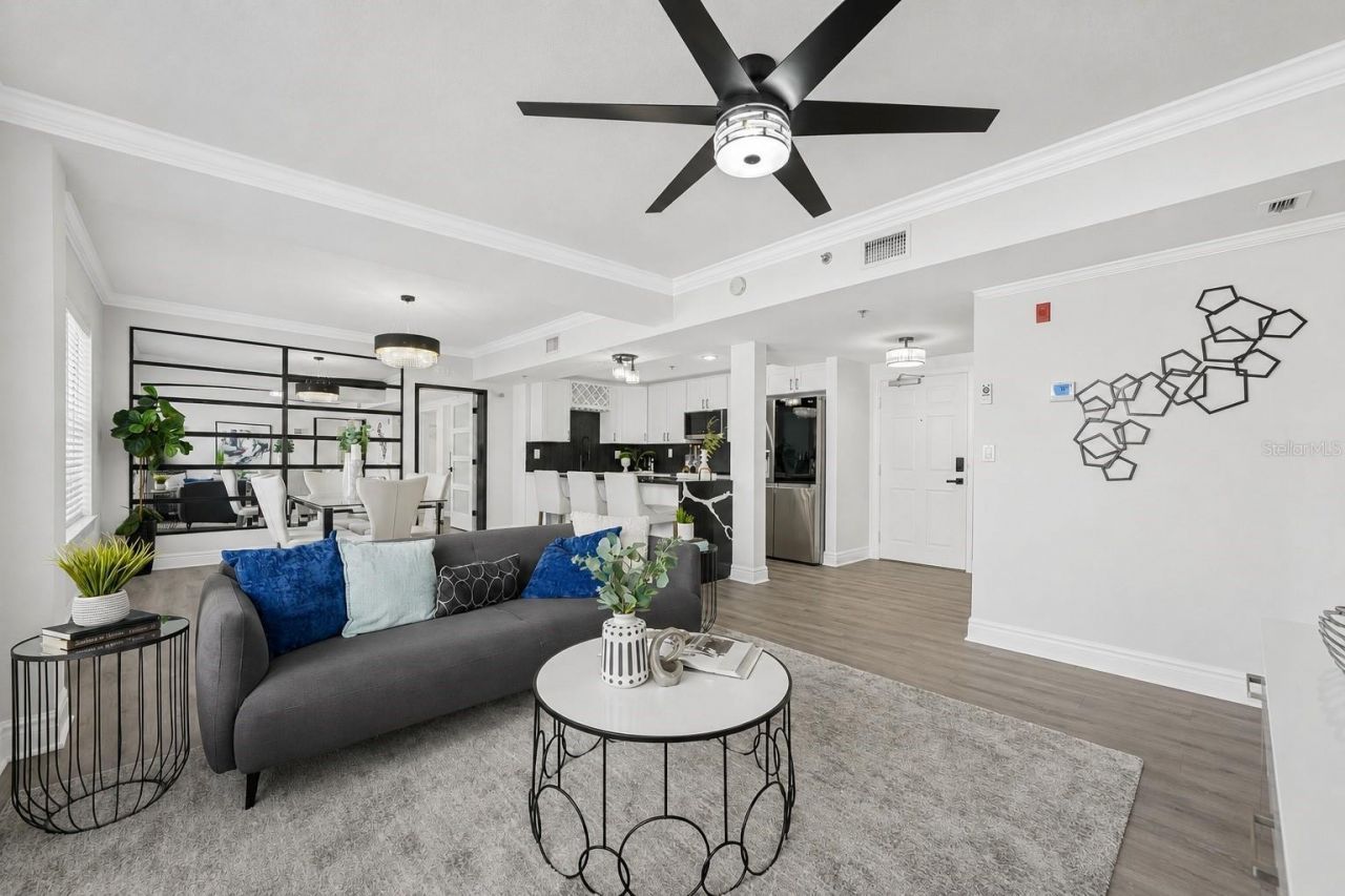 219 4th Avenue N, Unit 201, Saint Petersburg, FL 33701 Photo
