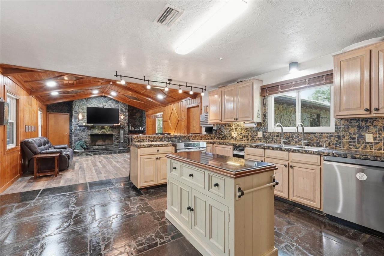 7851 SW County Road 796 , Lake Butler, FL 32054 Photo
