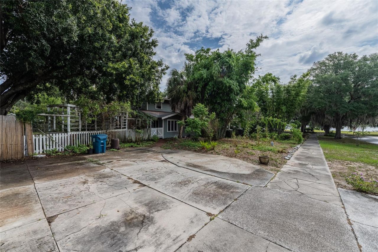 116 S Lakeshore Boulevard, Lake Wales, FL 33853 Photo