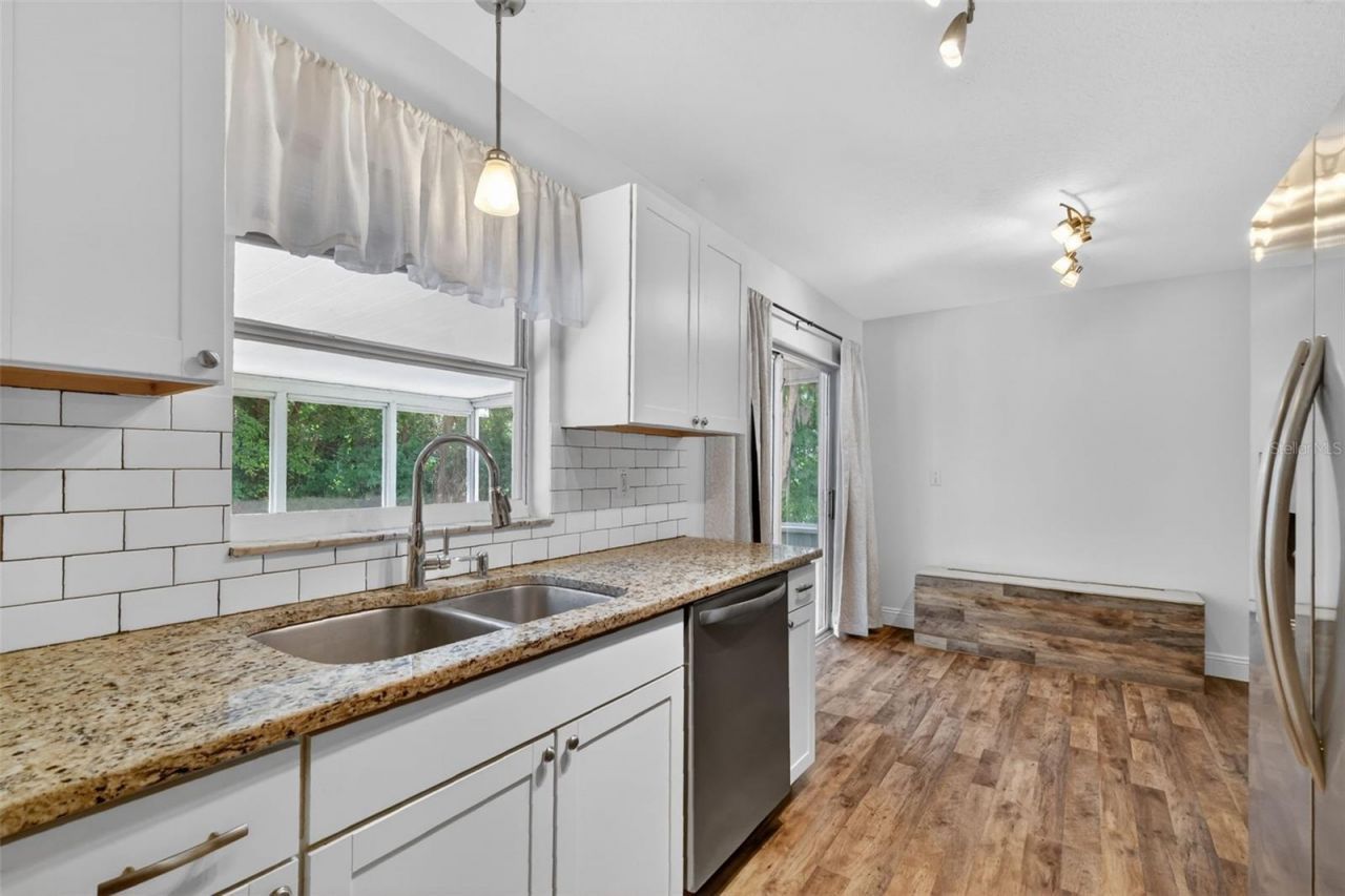 36 Bay Ridge Loop , Mascotte, FL 34753 Photo