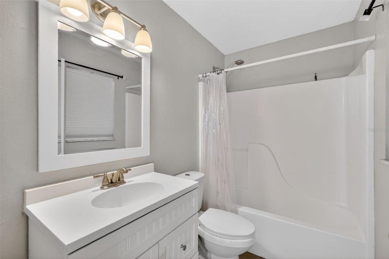 36 Bay Ridge Loop , Mascotte, FL 34753 Photo