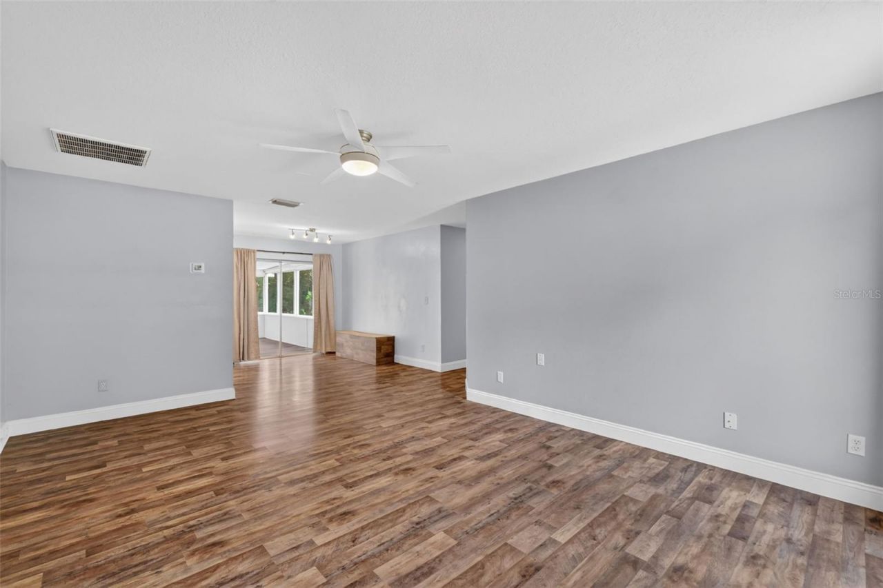 36 Bay Ridge Loop , Mascotte, FL 34753 Photo