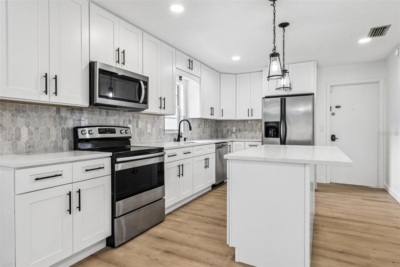 2713 Yucca Street, Orlando, FL 32807 Photo