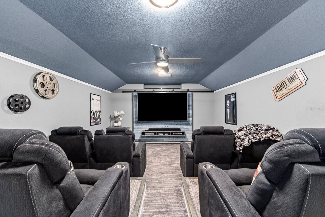 2305 Valrico Forest Drive, Valrico, FL 33594 Photo