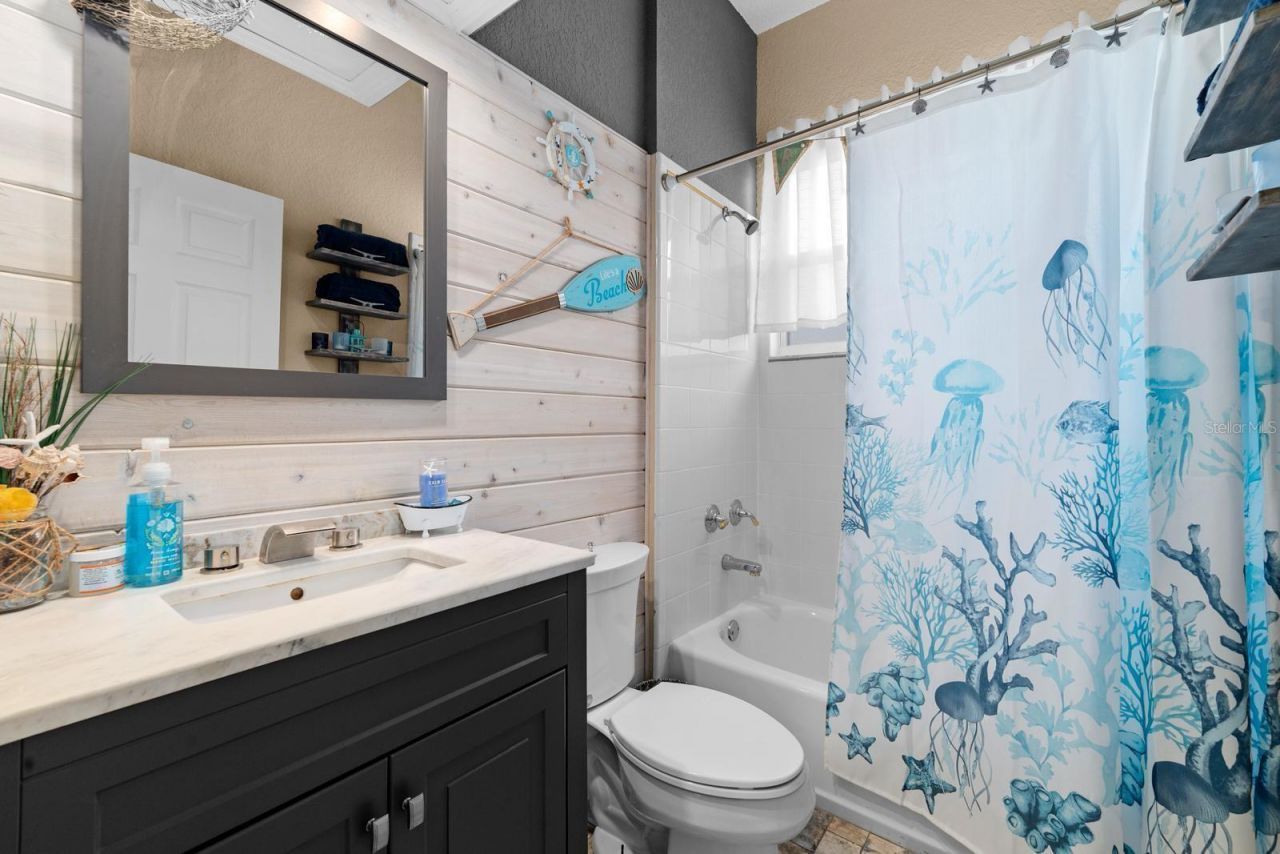 2305 Valrico Forest Drive, Valrico, FL 33594 Photo