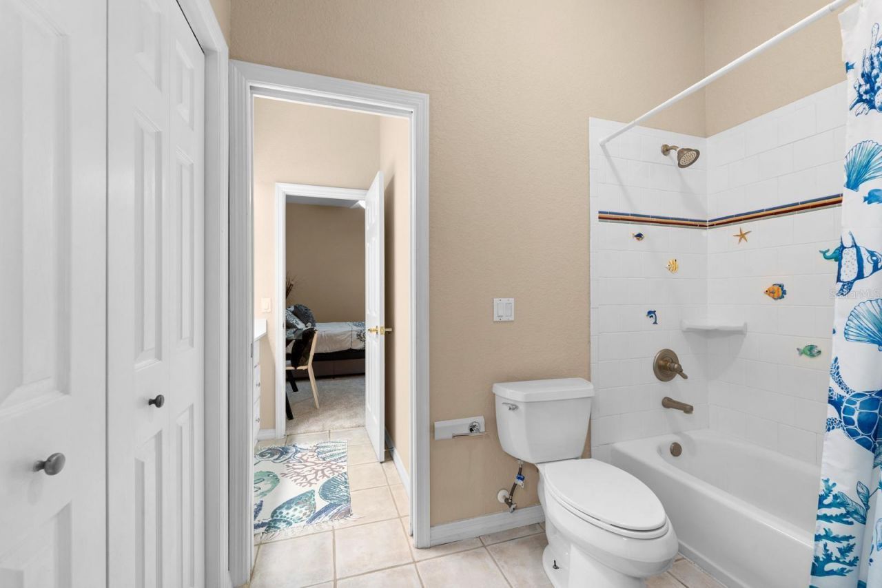 2305 Valrico Forest Drive, Valrico, FL 33594 Photo