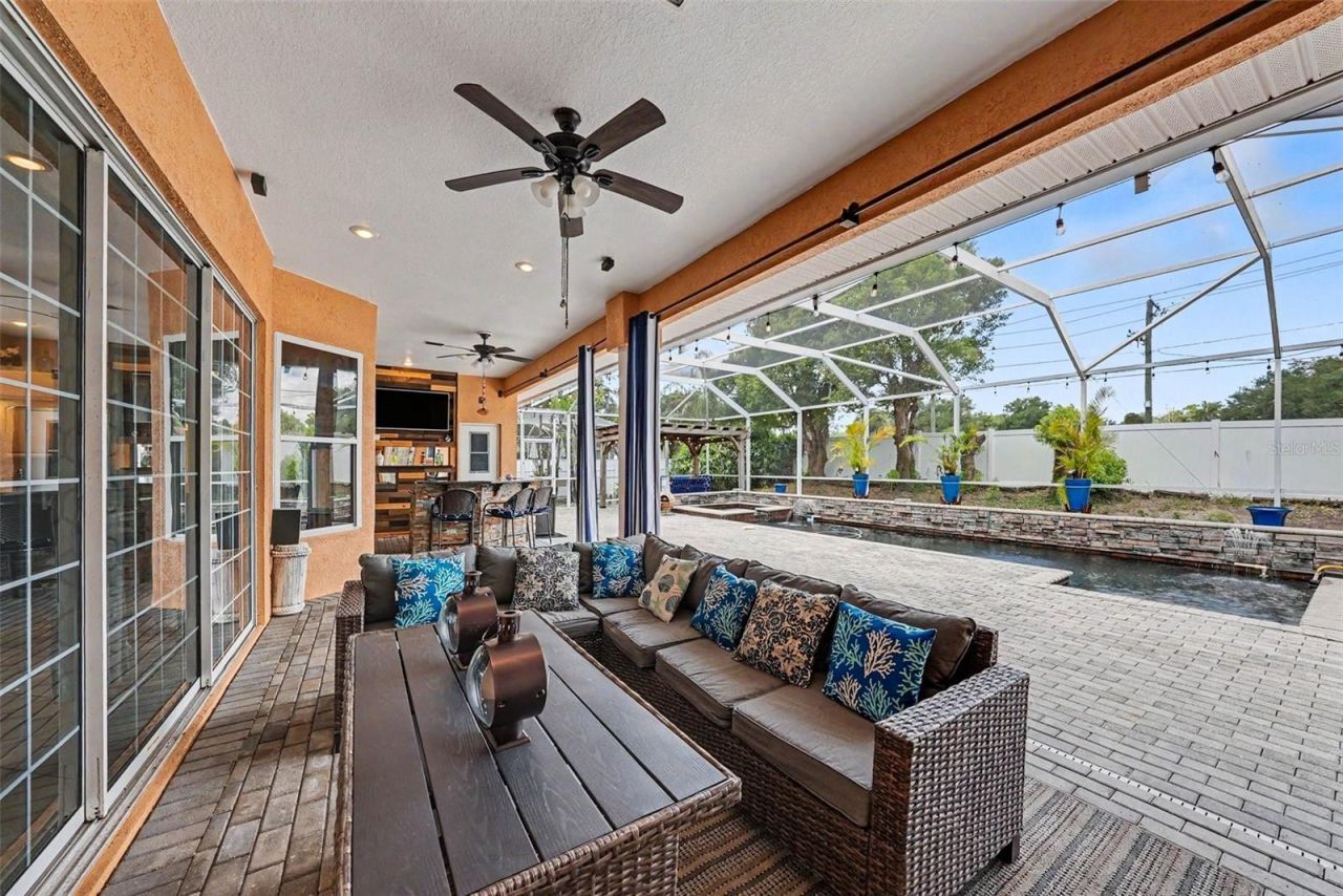 2305 Valrico Forest Drive, Valrico, FL 33594 Photo