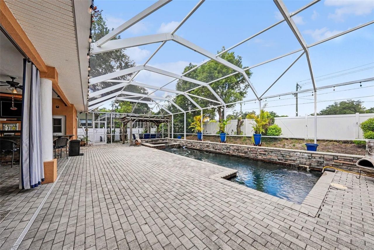 2305 Valrico Forest Drive, Valrico, FL 33594 Photo